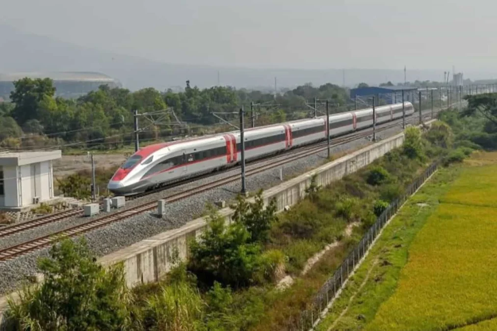 Kereta Cepat Jakarta-Bandung Kini Telah Diresmikan!