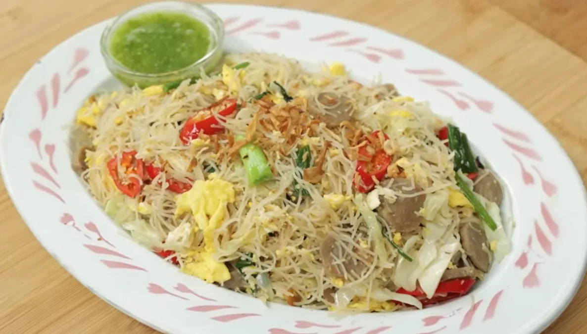 Anak-anak Pasti Suka! Resep Bihun Goreng Putih