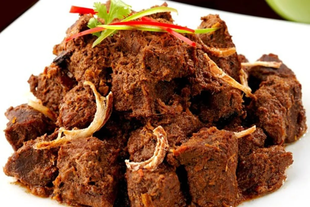 9 Cara Memasak Daging Rendang yang Empuk dan Lezat