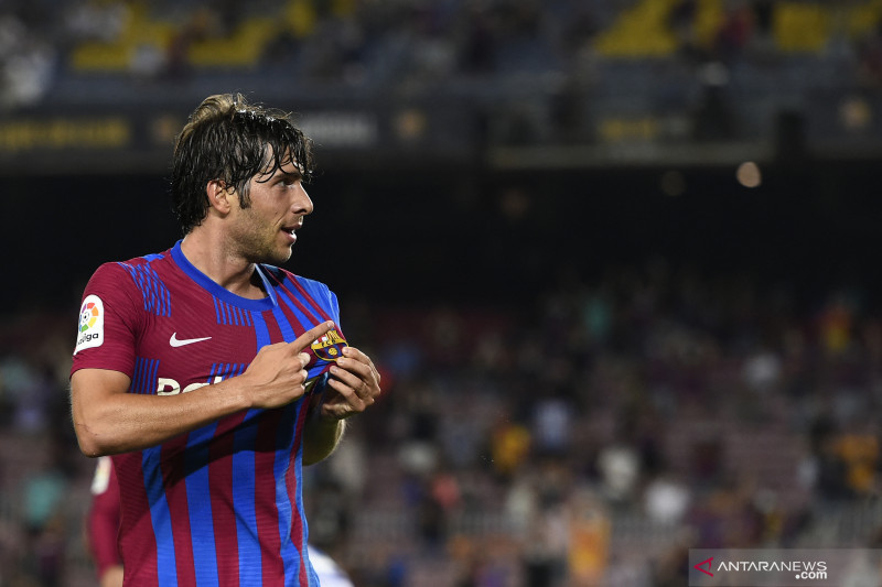 Sembuh dari Cidera, Sergi Roberto Kembali Perkuat Barca Lawan Porto yang Berlangsung Dini Hari