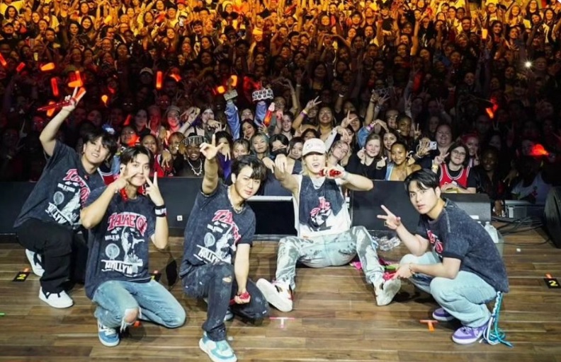 Konser iKON Jakarta 2023