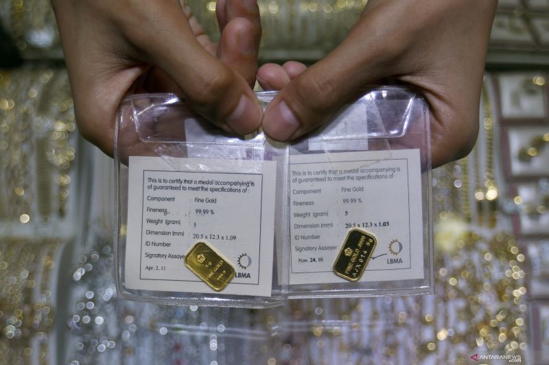 Harga Emas Antam Hari Ini Rp1.110.000 per Gram