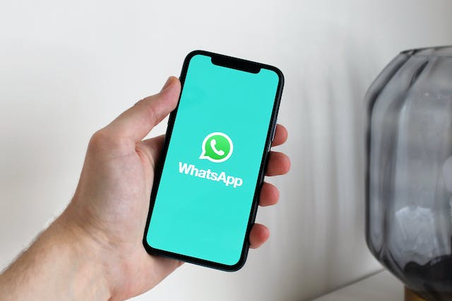 Ilustrasi WhatsApp Fitur Voice Chat Grup/ Pexels/ Anton