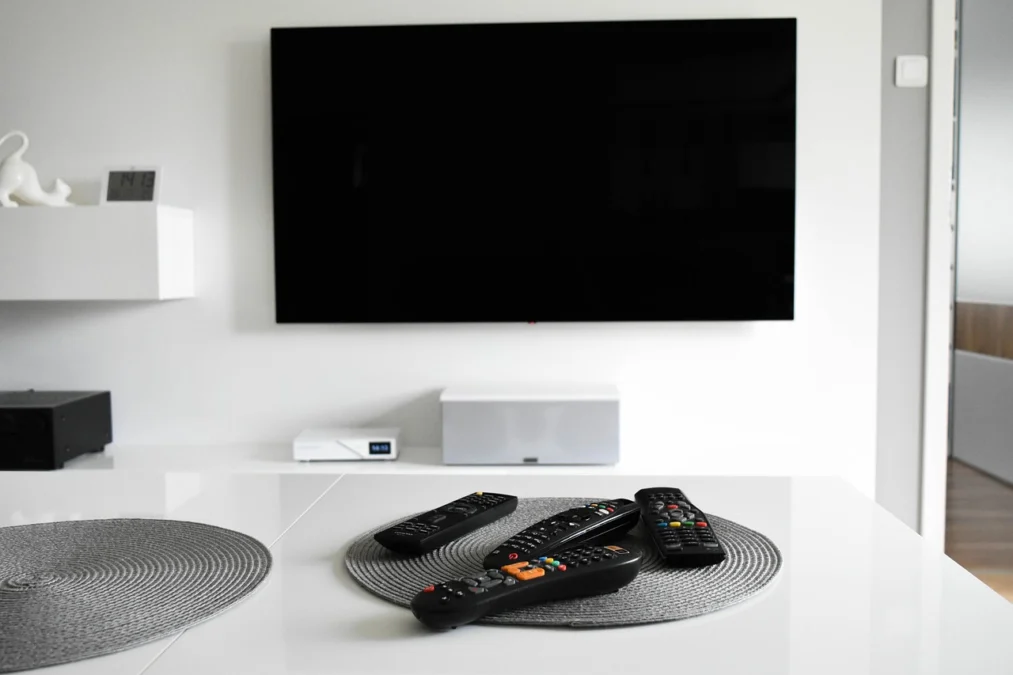 Apa Perbedaan Smart TV dan Android TV? Simak Penjelasannya di Sini