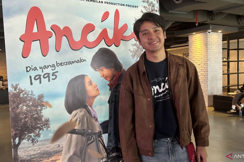 Arbani Yasiz Ceritakan Suka Duka Perankan Dilan di Film "Ancika 1995"