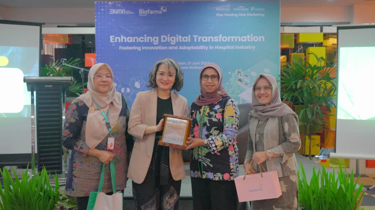 Direktur Pemasaran Bio Farma Group, Kamelia Faisal dalam sesi Round Table Discussion di Novotel Balikpapan