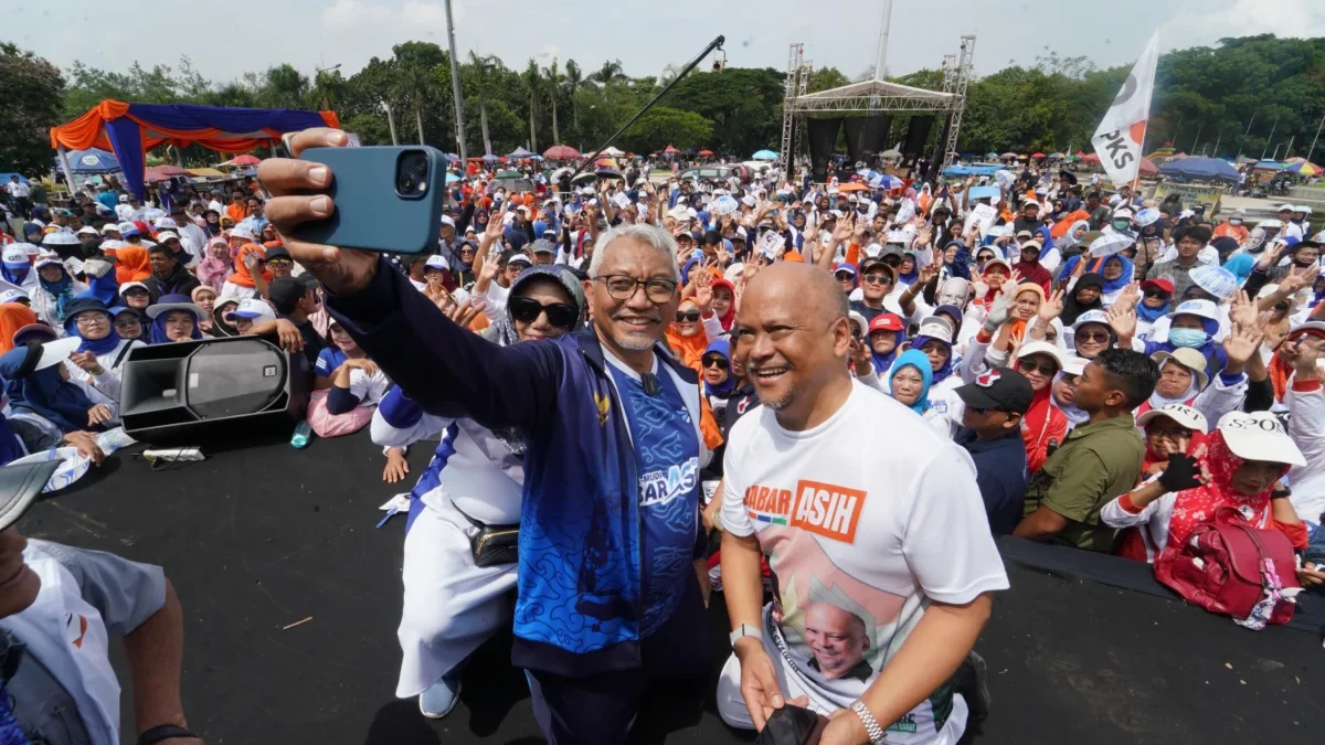 Kampanye Terakhir, Syaikhu-Ilham Kobarkan Semangat Ribuan Pendukung di Kota Bandung