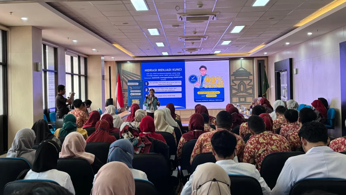 Dukung Tenaga Medis, PT Amerta Indah Otsuka dan RSUD Al-Ihsan Gelar Seminar Kesehatan DBD