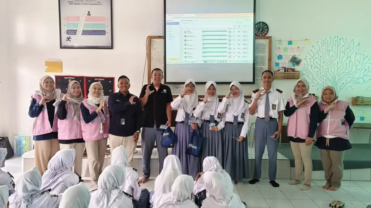 PLN ICON PLUS PERINGATI HARI PENDIDIKAN NASIONAL DENGAN EDUKASI DAN BANTUAN PENDIDIKAN