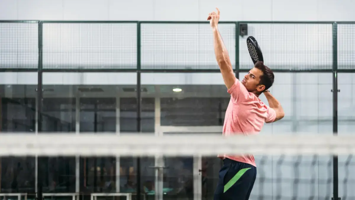 4 Rekomendasi Tempat main Padel Nyaman di Bandung Permainan padel