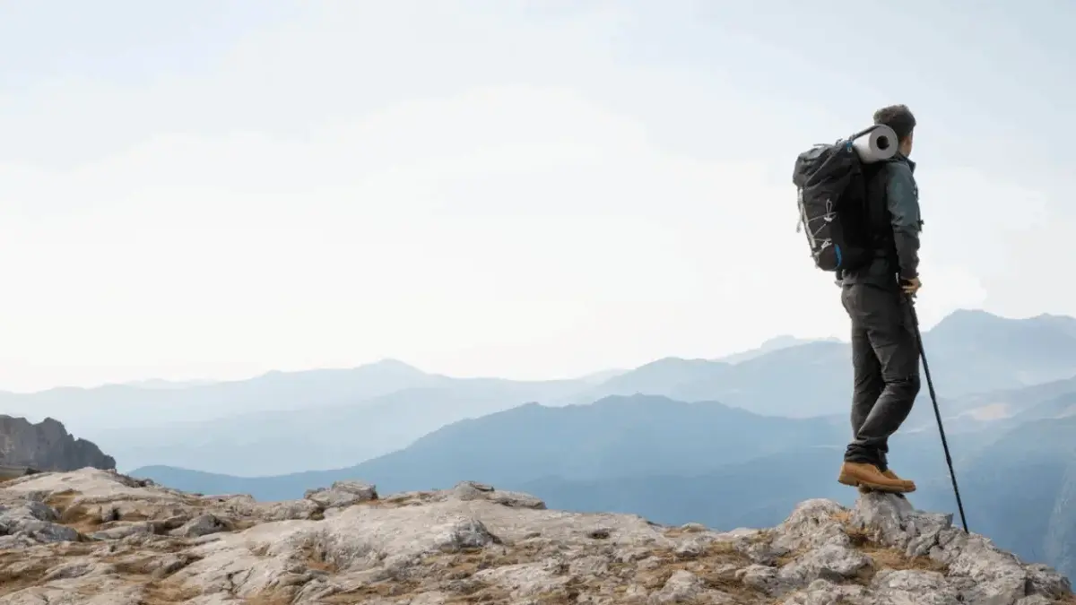 Perbedaan Trekking dan Hiking