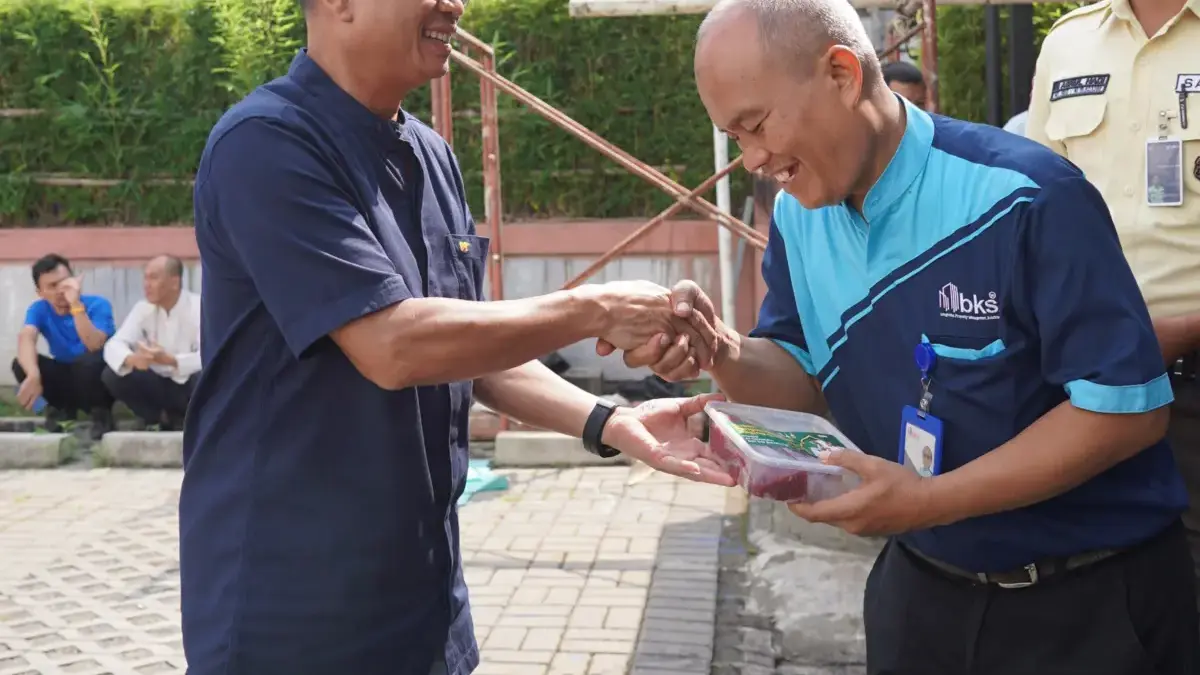 BRI RO Bandung Gelar Penyembelihan Hewan Qurban, Wujud Kepedulian Insan BRILian