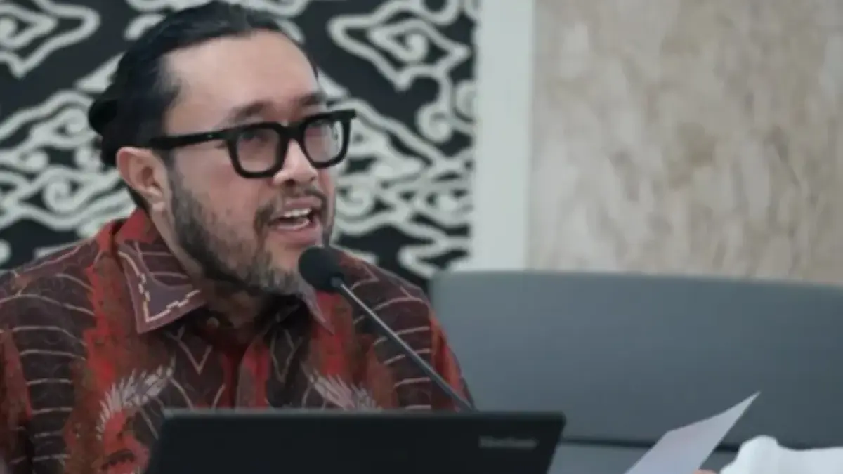 Ono Surono dalam rapat sidang