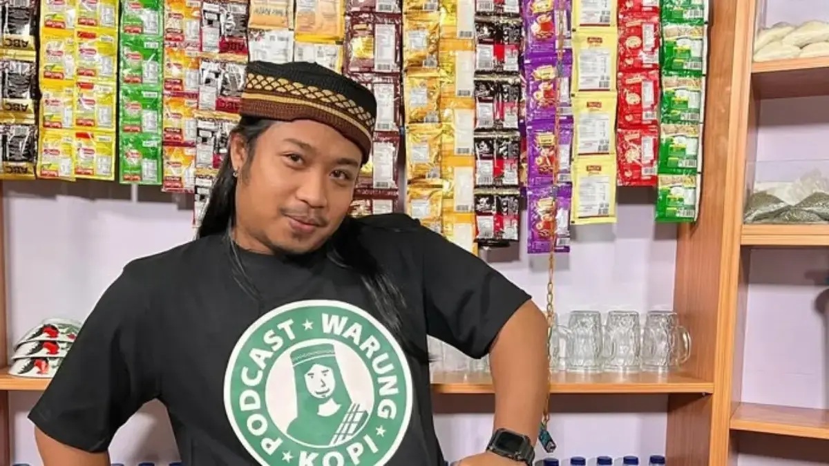 Praz Teguh Marah Besar Usai Kabar Meninggalnya Gustiwiw Jadi Bahan Dark Jokes Potret Pras Teguh di pppodcast