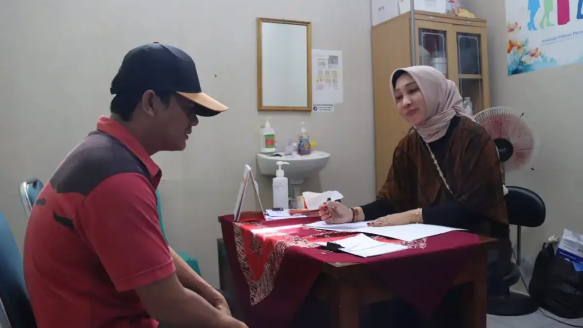 Upaya Pemprov Jateng Tangani Korban Banjir Rob Demak, dari Pelayanan Kesehatan Gratis hingga Bantuan Sembako
