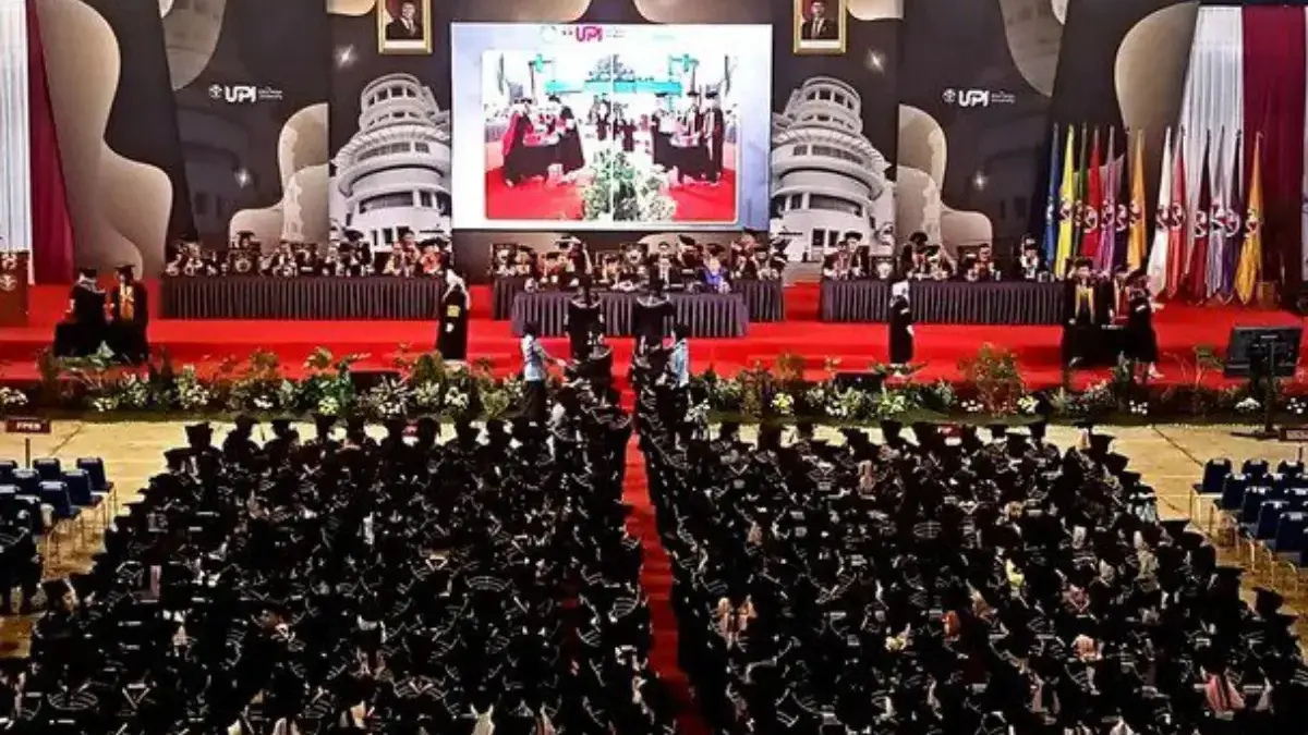 Universitas Pendidikan Indonesia Mewisuda 2.395 Lulusan Pada Wisuda Gelombang II Tahun 2025 Wisuda UPI Gelombang II Tahun 2025