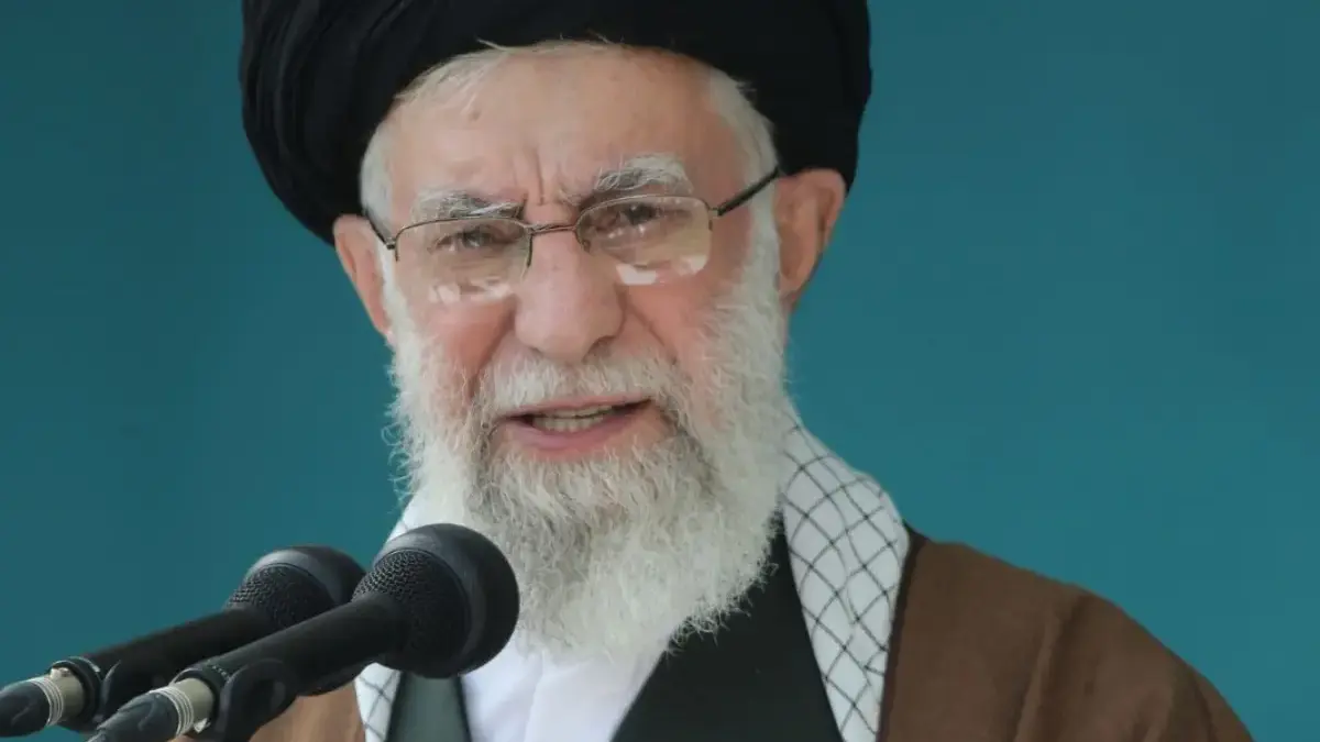 Menlu Iran Temui Putin, Khamenei Ancam Israel: “Mereka Sedang Dihukum Sekarang”