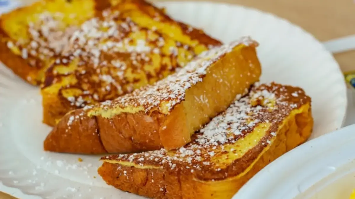 Kreasi roti coffee toast untuk sarapan.