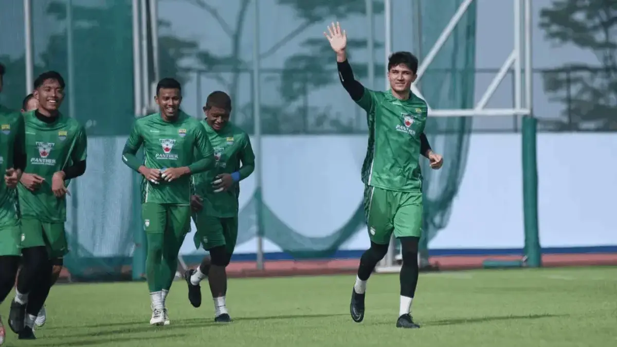 Persib Lepas Kiper Muda Setelah Datangkan Adam Przybek Barisan Kiper Persib