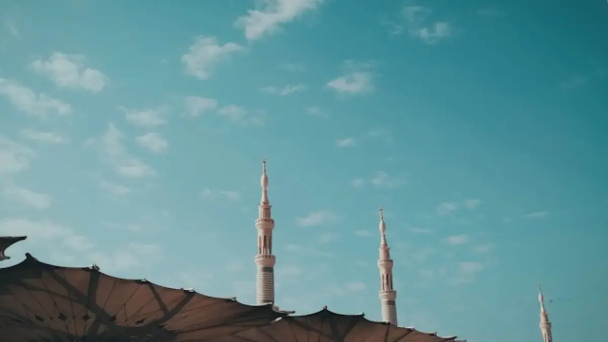 Keutamaan membaca surat al-Kahfi di hari Jumat