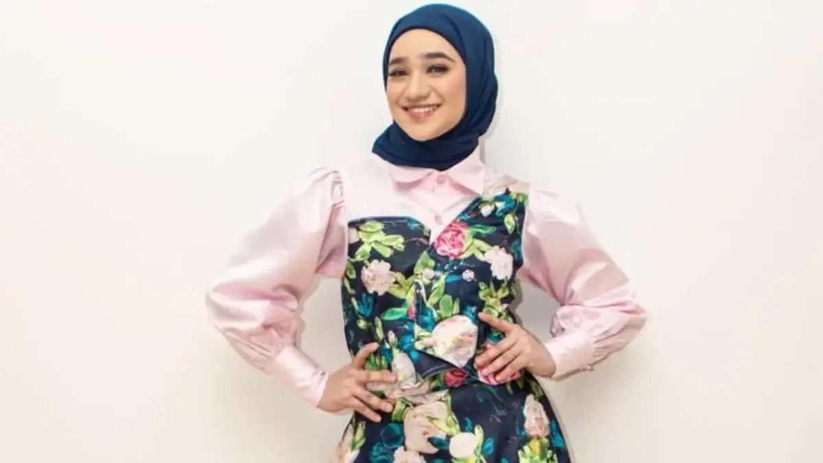 5 Fakta Seru Nabila Taqqiyah, Penyanyi yang Raih SCTV Music Awards 2025 Nabila Taqqiyah saat berada di backstage sebuah acara musik
