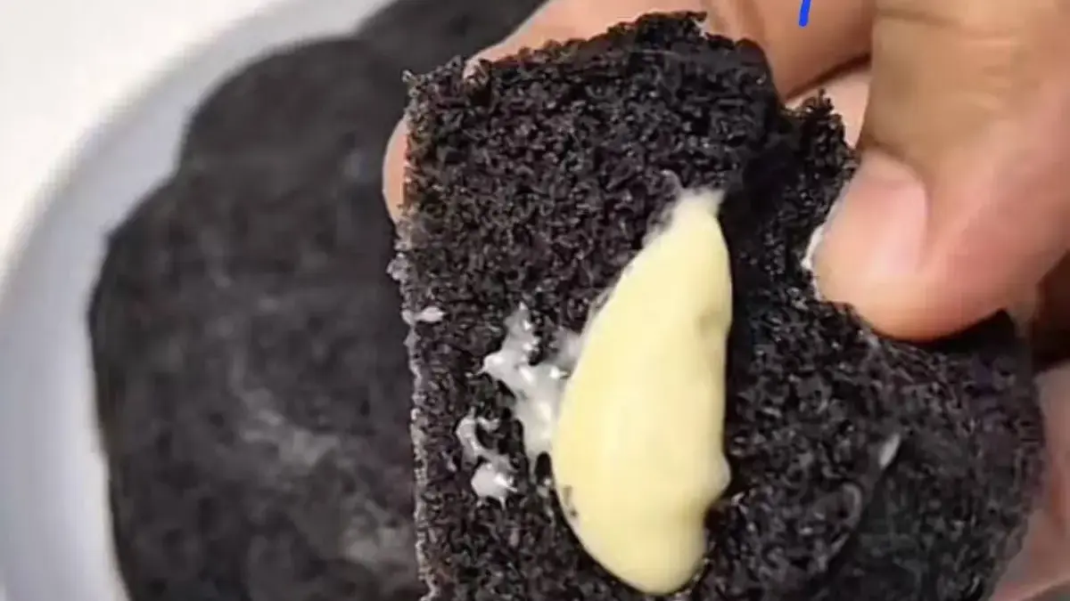 Bolu Ketan Hitam Keju