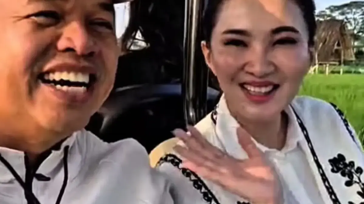 Kang Dedi Mulyadi Terlihat Akrab Bersama Gubernur Maluku Utara Sherly Tjoanda