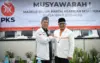 Foto Ahmad Syaikhu (Presiden PKS 2020-2025) Bersama A Muzammil Yusuf (Presiden PKS terpilih 2025-2030)