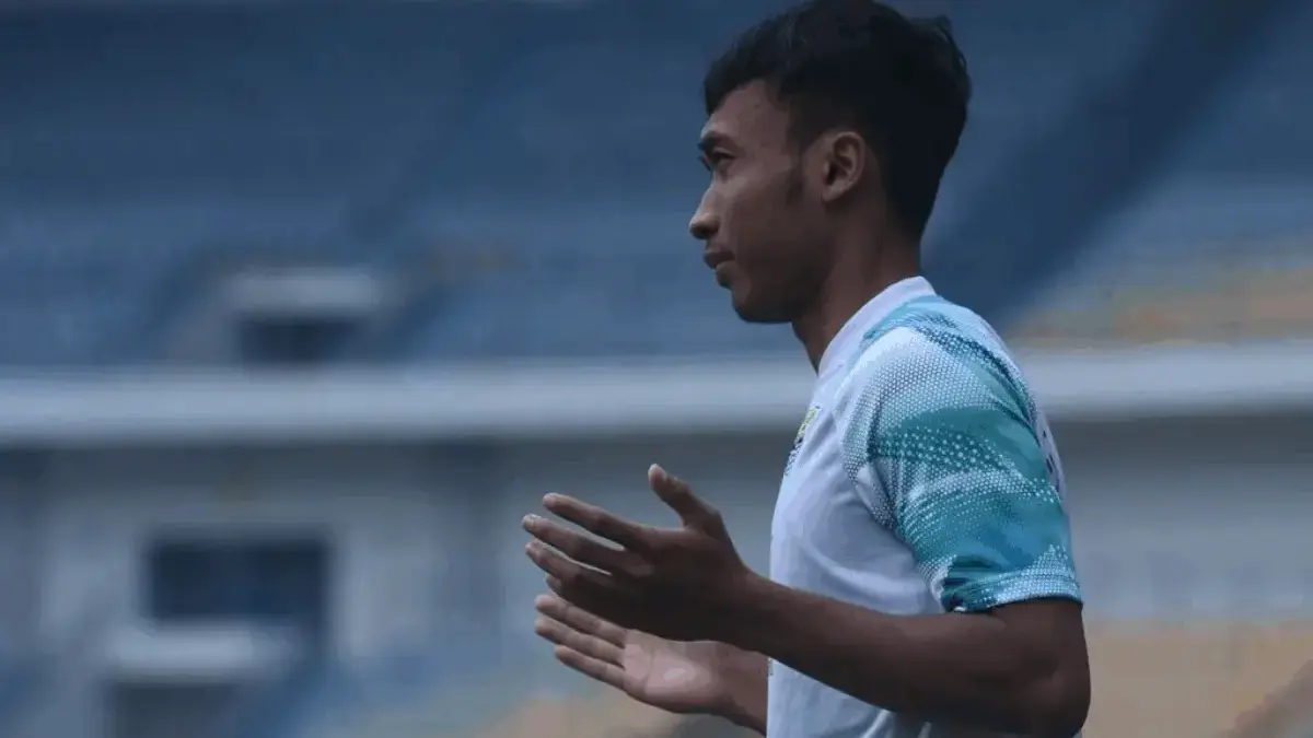Robi Darwis Persib