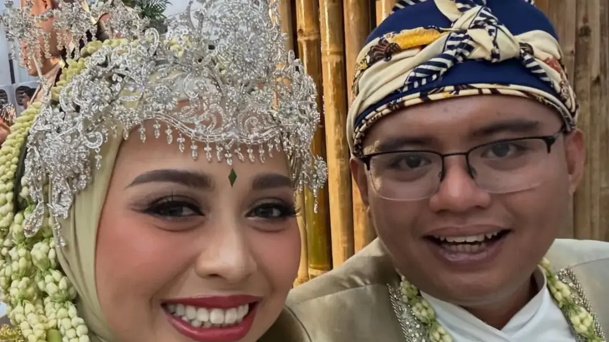 Maula Akbar dan Putri Karlina