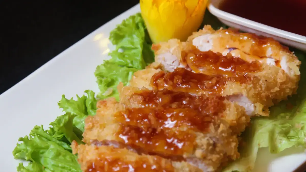 Resep mudah membuat chicken katsu.