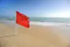 arti warna-warna bendera di pantai