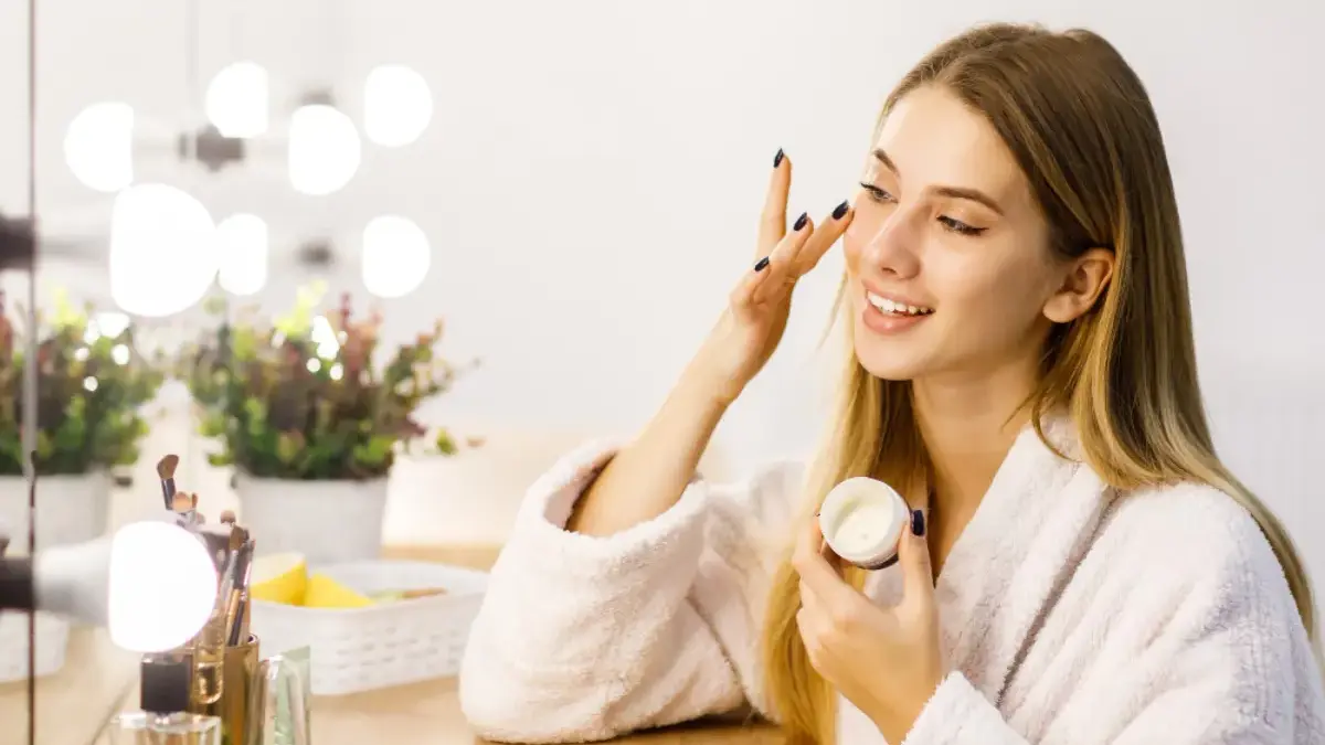 Catat! Kandungan Skincare Berikut Dapat Membantu Mengecilkan Pori-pori Kandungan skincare yang dapat mengecilkan pori-pori