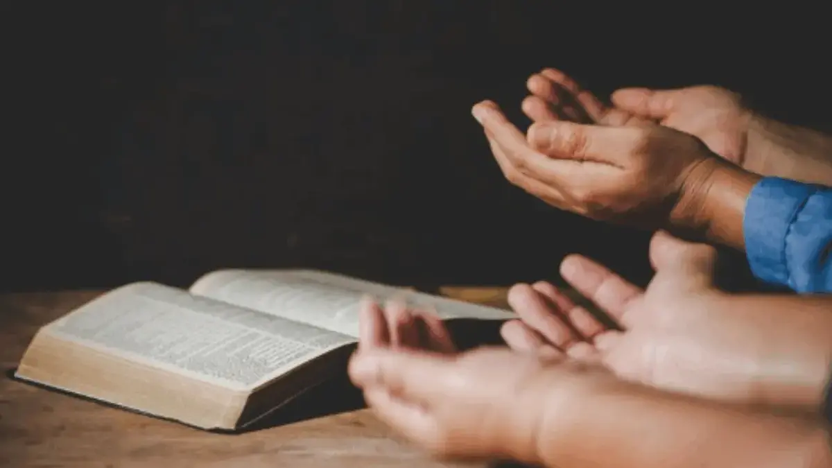 Doa-doa Mustajab untuk Kehidupan Sehari-hari: Menyertai Langkah, Menguatkan Hati