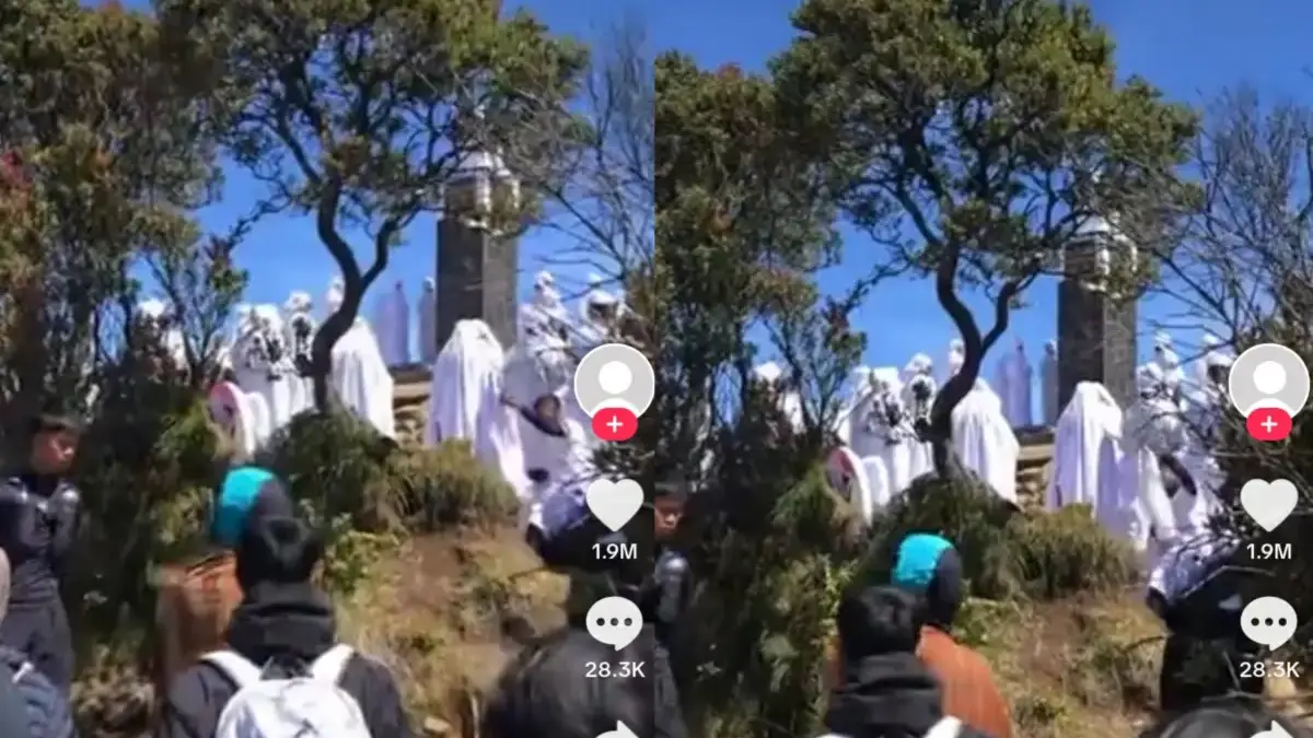 Tangkapan layar rekaman ritual rombongan di Gunung Lawu
