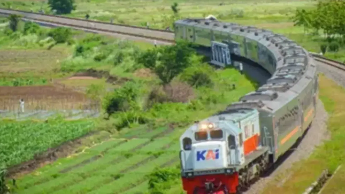 Foto ilustrasi kereta api Sancaka