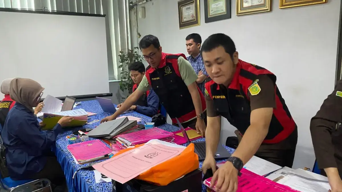 Jaksa Geledah Bank Cirebon, Fokus pada Dokumen Kredit Macet