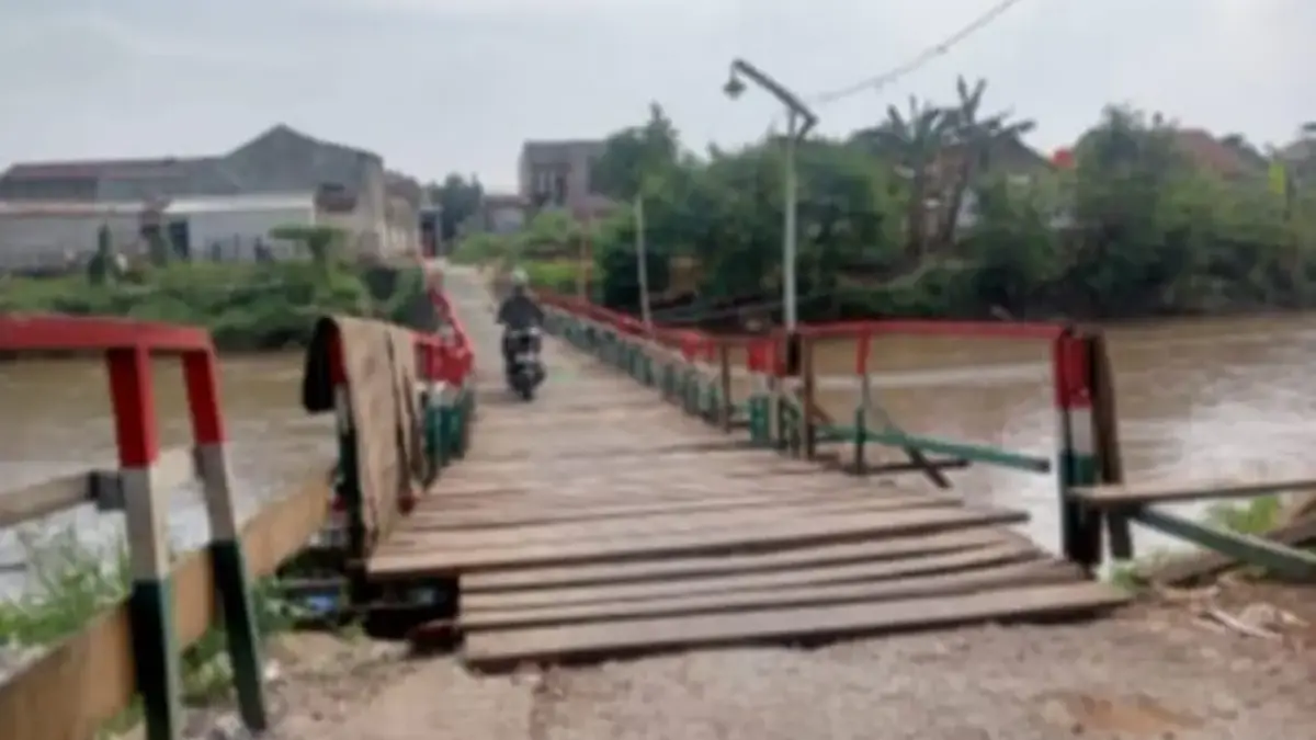 Warga Buahbatu Minta Penundaan Pembongkaran Jembatan Apung Ditangguhkan
