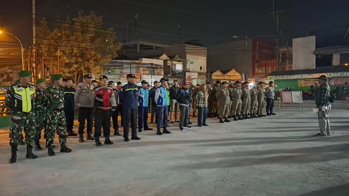 Satpol PP Kab. Bandung Akan Kontinue Melakukan Penertiban PKL Sepanjang Jalan Raya Banjaran