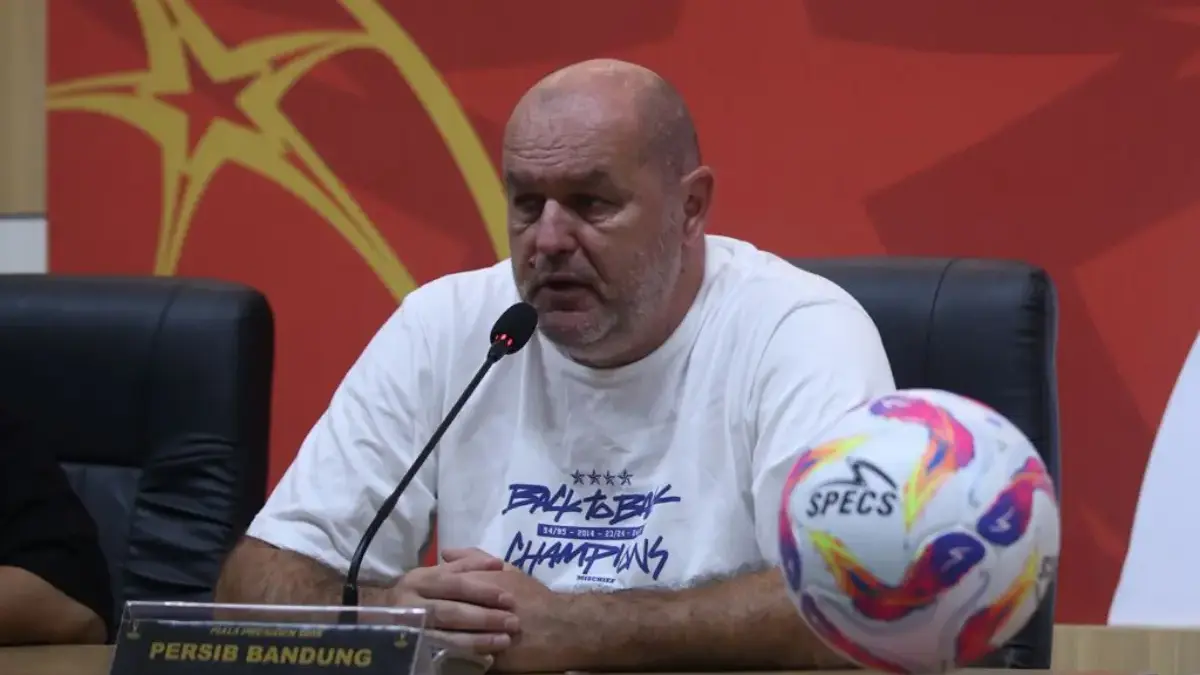 Bojan Hodak Persib