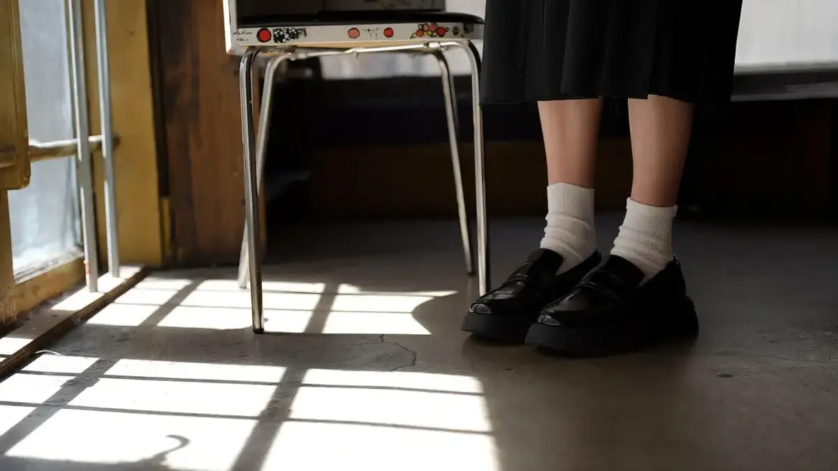 Rekomendasi Sepatu Sekolah Anak