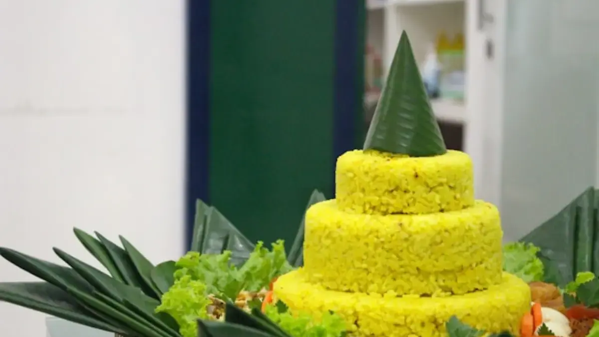 Resep nasi kuning mudah ala anak kost