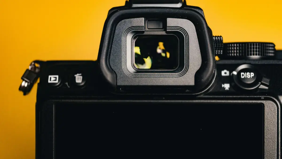 Mirrorless di Bawah 5 Juta untuk Pemula