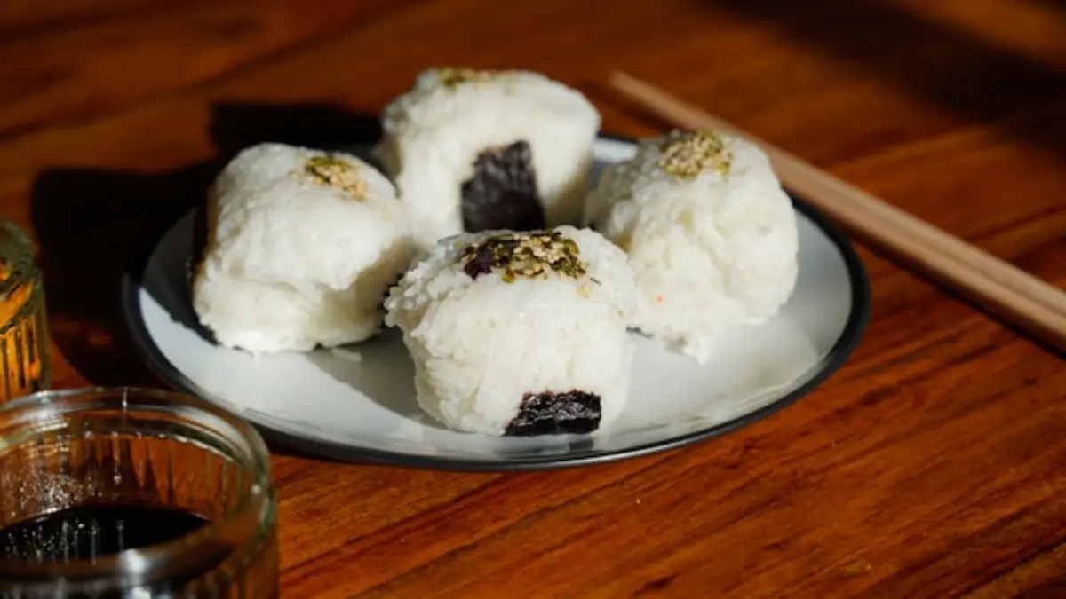 Resep nasi kepal mudah dan praktis