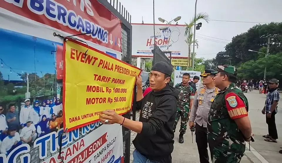 Penyisiran tarif parkir Stadion Si Jalak Harupat