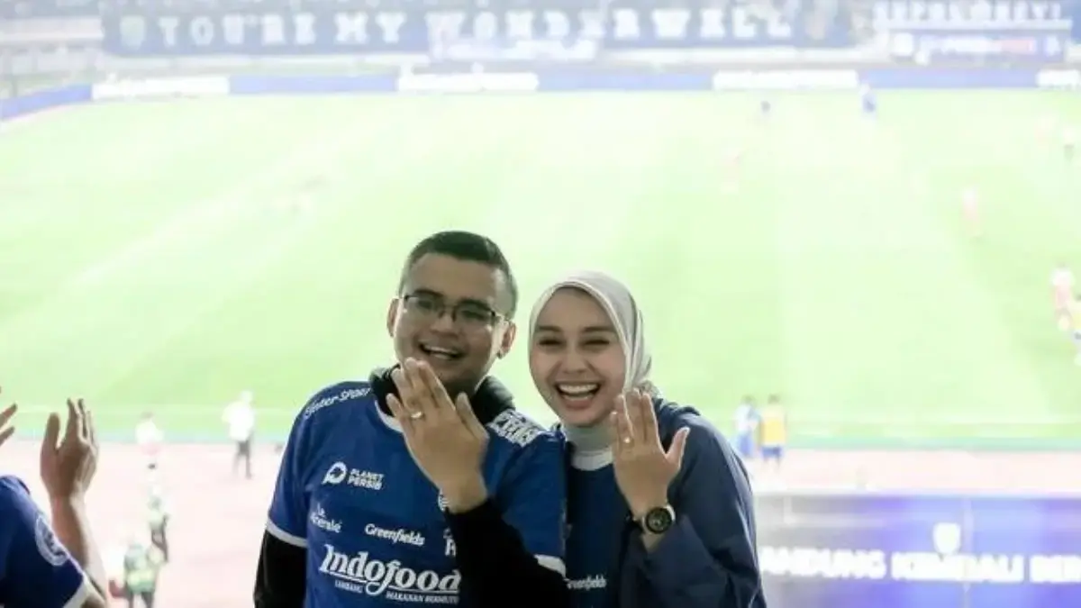 Potret kebersamaan Putri Karlina dengan Maula Akbar