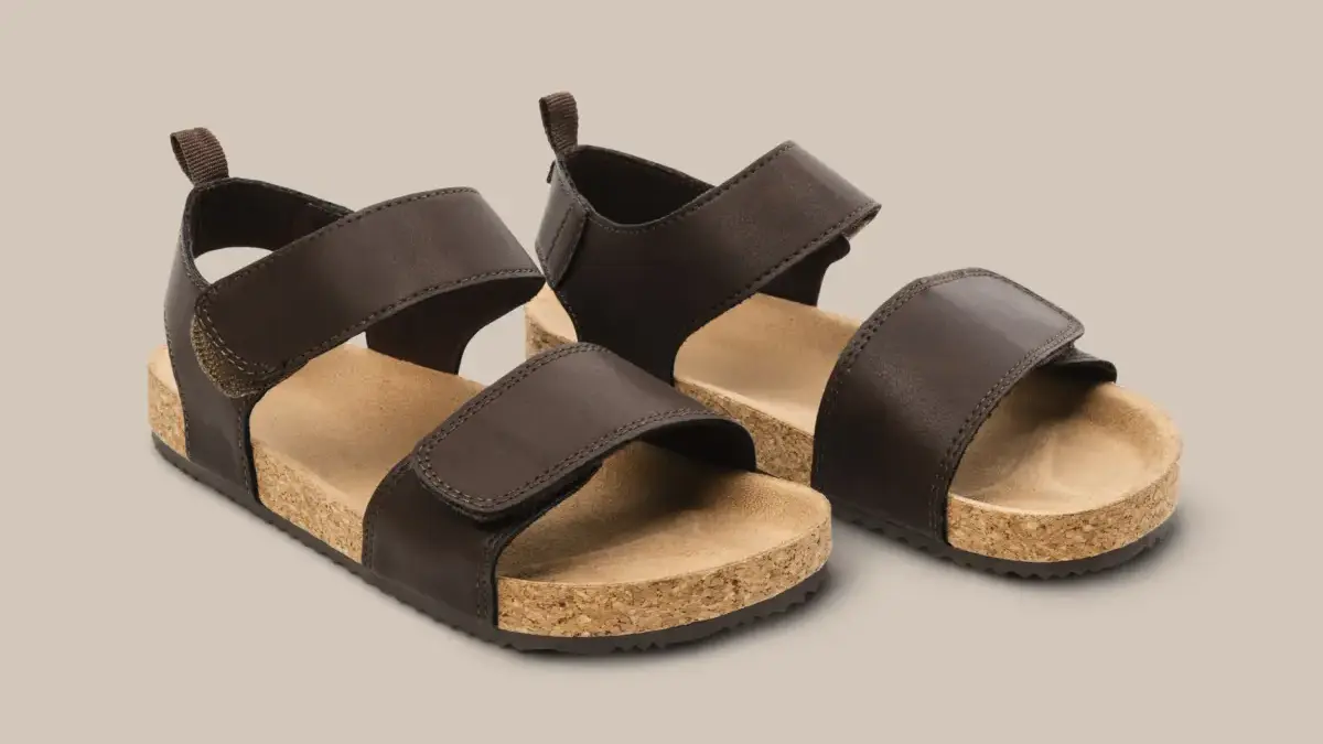 7 Rekomendasi Sandal Lokal yang Nyaman, Stylish, dan Terjangkau!