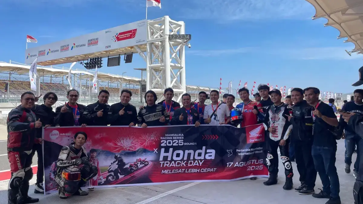 Bikers Jawa Barat di ajang Honda Track Day