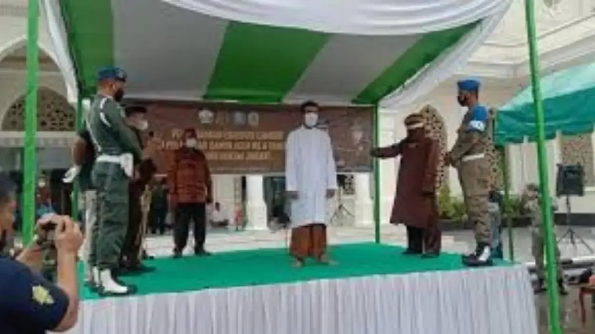 Penghukuman Cambuk Publik di Aceh, Kritik HAM Menggema