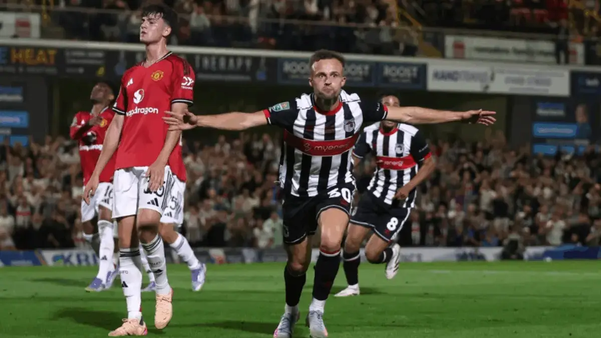 Manchester United Dipermalukan Grimsby Town, Tersingkir di Carabao Cup Lewat Adu Penalti
